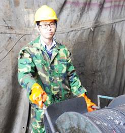 4b0a38d2bcc8471bac38650374da3c81