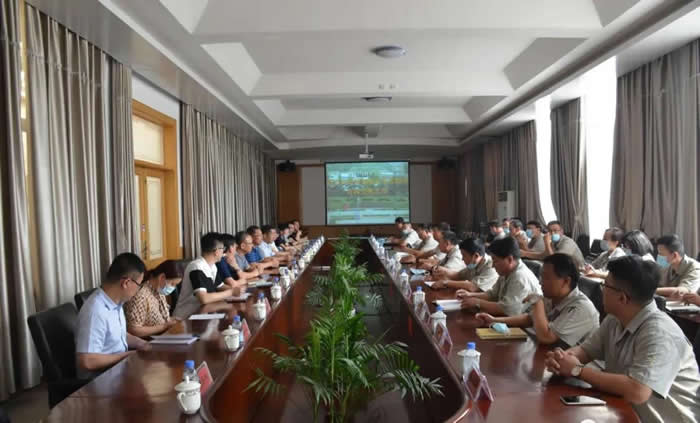 47e4f5942b2540b38ee7ede704b63ec2