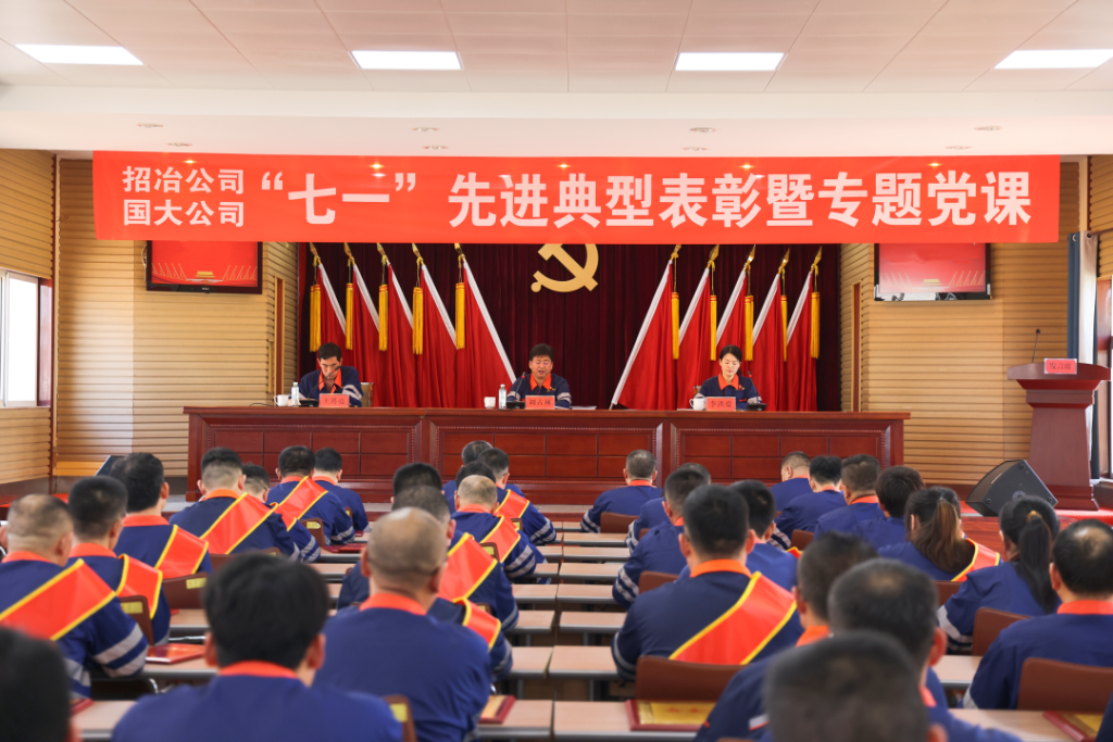 5bb2b72a3bde43bd9bcba28b9aed97ff